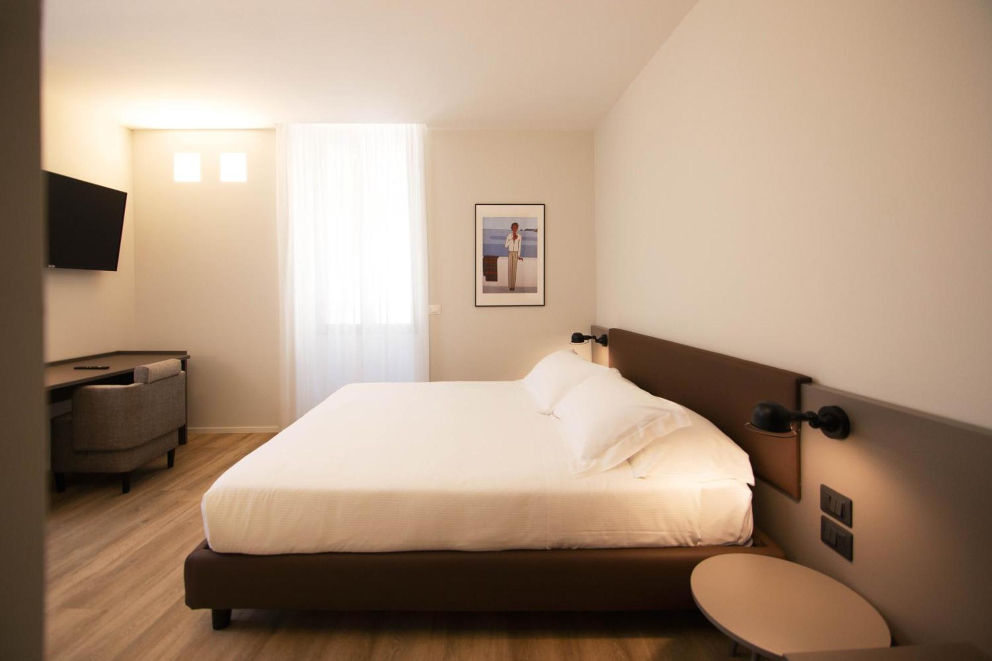 Palazzo Bellocchi - Suites & Apartments Brindisi Rum bild