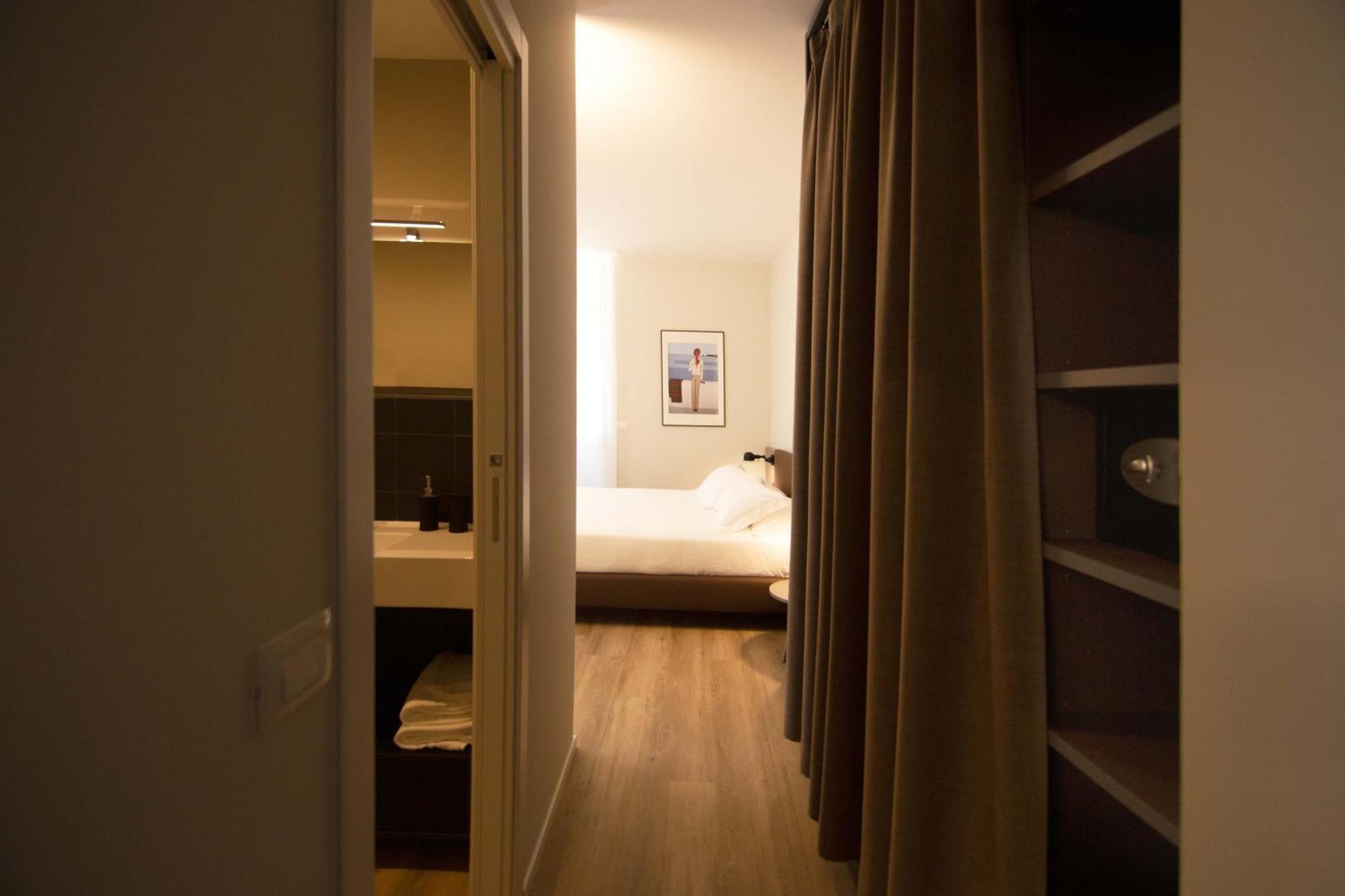 Palazzo Bellocchi - Suites & Apartments Brindisi Rum bild